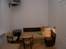 FAUST молодежная гостиница комнаты апартаменты ночлеги Краков Польша